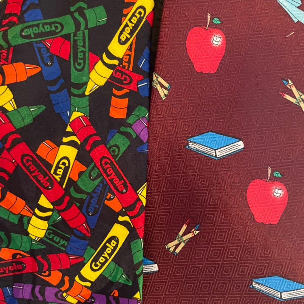 Fun ties - Picture 6 of 8